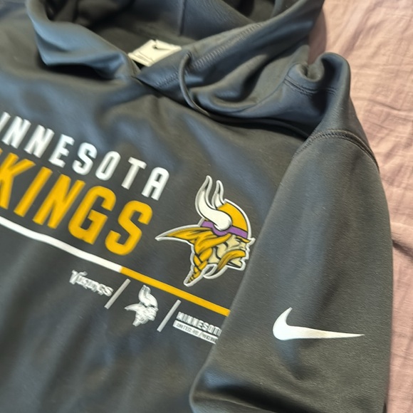 Nike Minnesota Vikings Hoodie - Picture 4 of 4